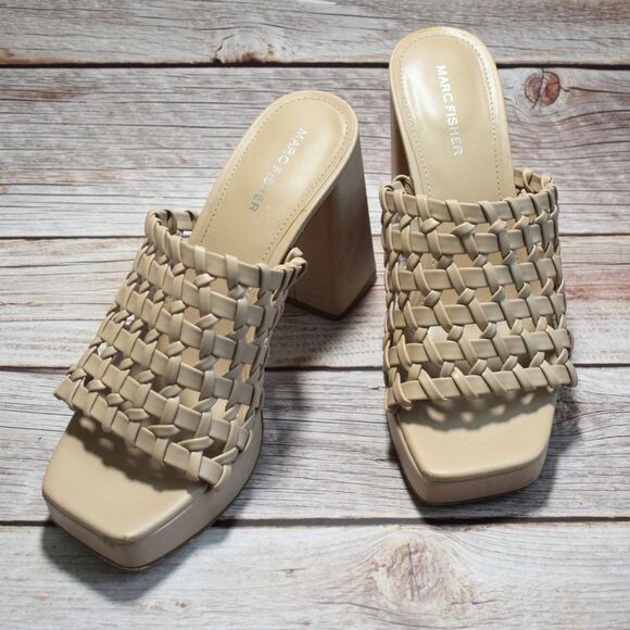 MARC FISCHER Women' s Gervasi Faux Leather Square Toe Platform Sandals Size 10M - Picture 1 of 7